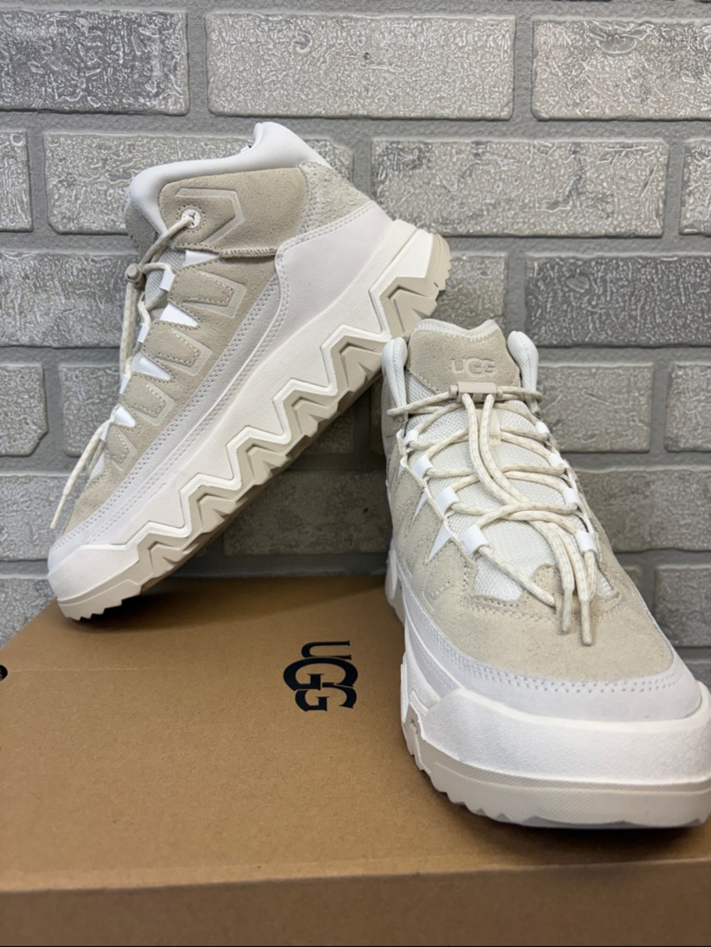 UGG CapTrail High Sneaker Boot Beige Size 11